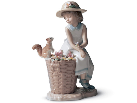 Lladro Hello Little Squirrel !