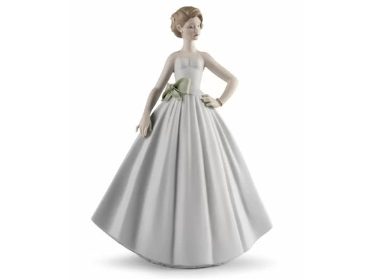 Lladro My Favourite Gown (Limited Edition of the year 2022)