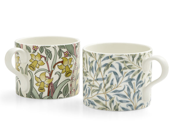 presented in a refreshing colour palette. Crafted to seamlessly blend with other items in the collection for a distinct Spode aesthetic,