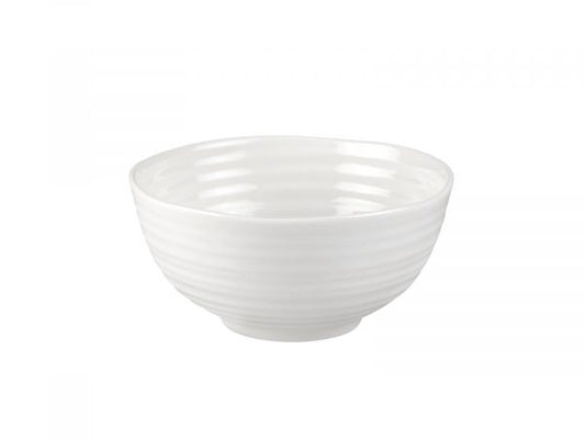 Sophie Conran bowl is a classic piece of porcelain. The textured porcelain takes this bowl from everyday basic to timeless favourite.