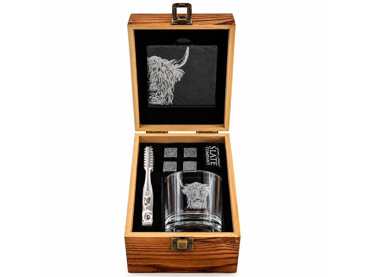 Selbrae House Highland Cow Drinks Set