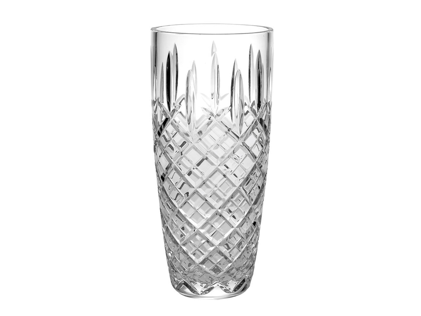 This Royal Scot Crystal London Vase - Barrel / Tall has been hand-cut by expert artisans with the elegant London design. Perfect for displaying larger bouquets, this vase is tall and wide-mouthed, along with a weighted base making it perfect for display.