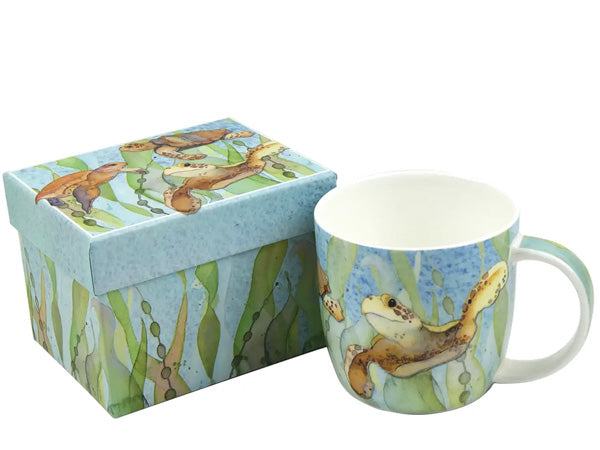 Conceived by Emma as a part of her Sealife collection, these Fine Bone China mugs adorned with turtles are tastefully presented in an exquisite gift box, making them the ideal gift for that special someone. Dishwasher & Microwave Safe Capacity of 350ml Height 8.5 cm Diameter 9 cm