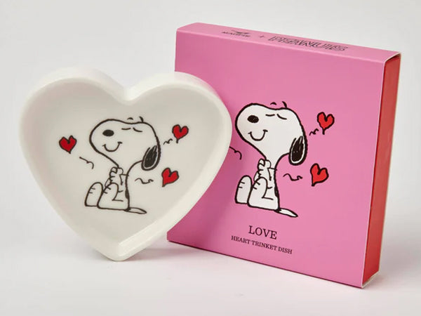 Magpie x Peanuts “I Love You” heart-shaped trinket tray featuring Snoopy with red hearts, ceramic dish for rings and jewellery