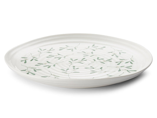 A large round platter that has a mistletoe print all over its base and a rippled texture. Part of Sophie Conran's Mistletoe range, the piece has been finished in a clear glaze and is ideal for serving canapes or a makeshift charcuterie board.