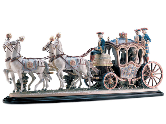 Lladro XVllith Century Coach (Limited Edition of 500)