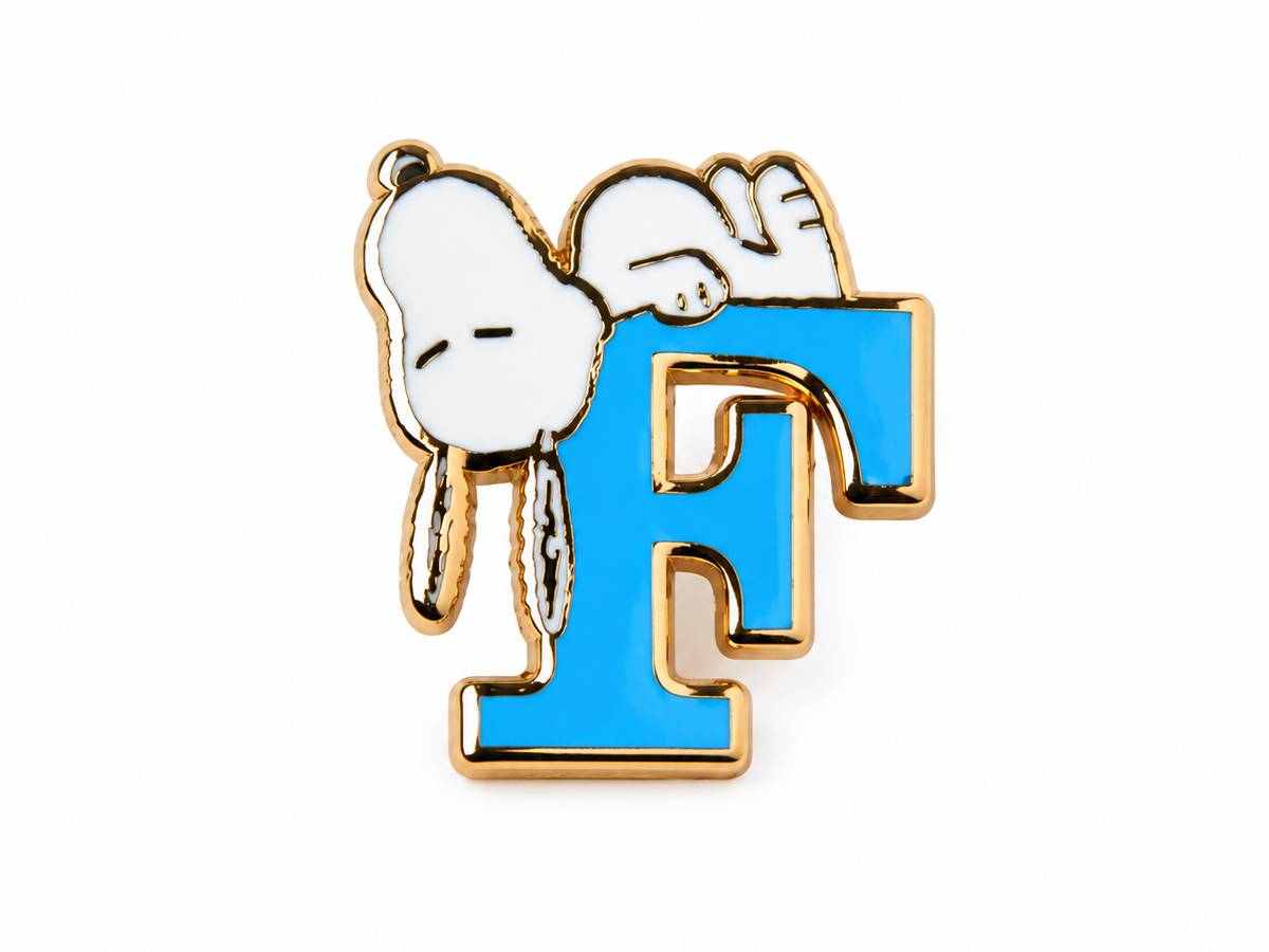 Magpie Peanuts Snoopy Alphabet Pin - F